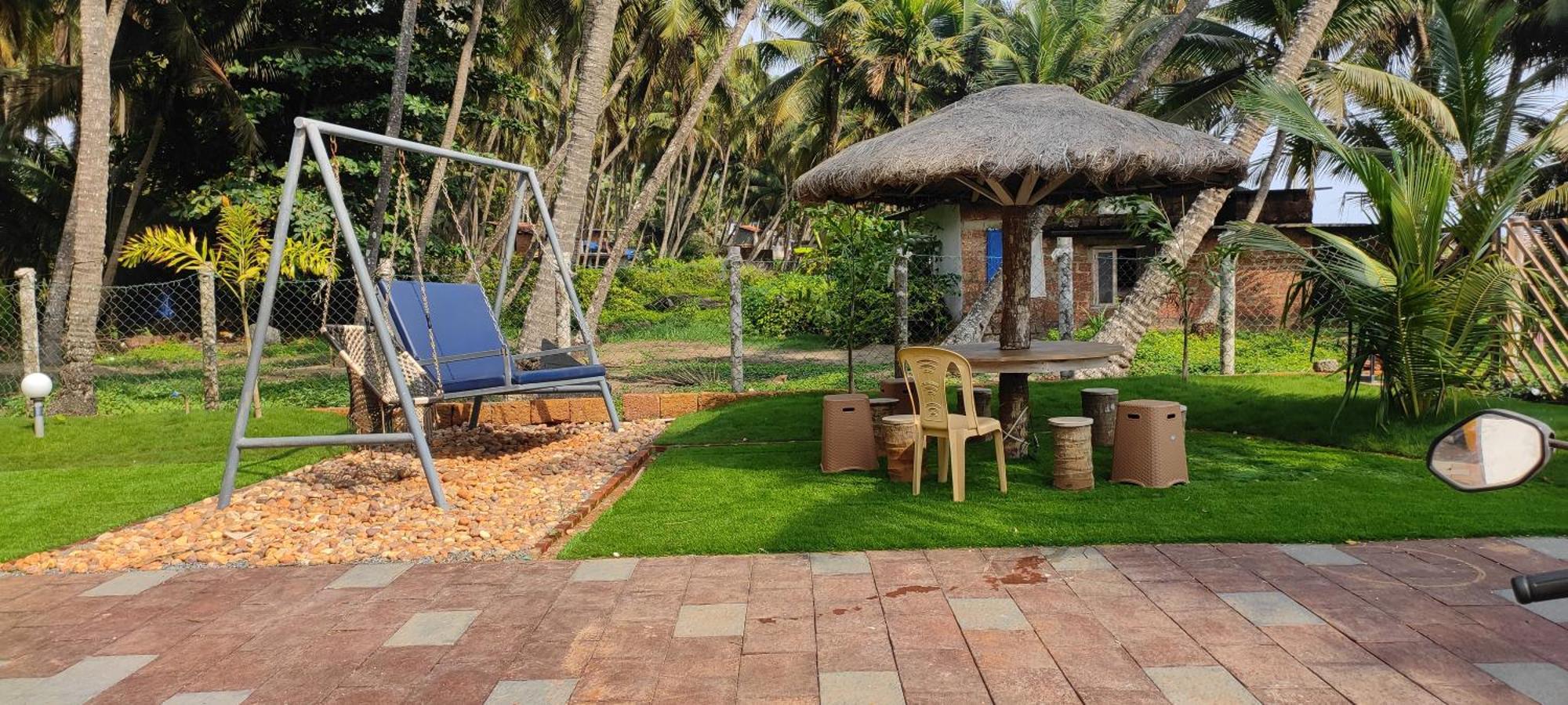 Corniche Beach Resort Mulappilangad Ruang foto